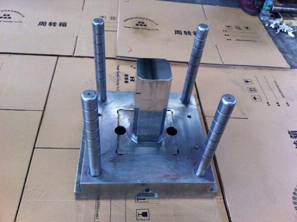 模(mo)具設計(jì)